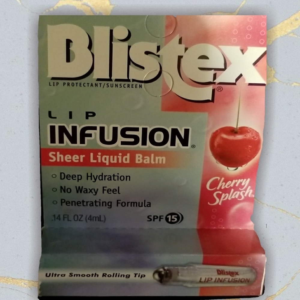 🍒Blistex rollerball lip infusion cherry balm 🍒